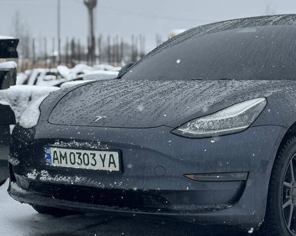 Серый Тесла Модель 3, объемом двигателя 0 л и пробегом 126 тыс. км за 21000 $, фото 1 на Automoto.ua