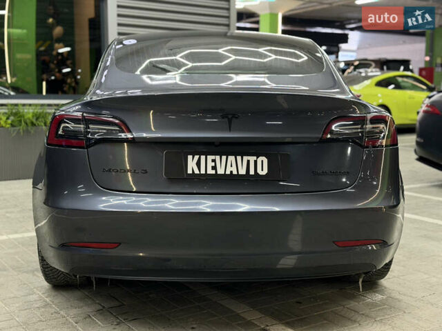 Серый Тесла Модель 3, объемом двигателя 0 л и пробегом 114 тыс. км за 17000 $, фото 5 на Automoto.ua