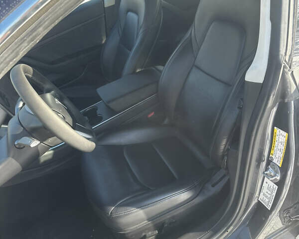 Сірий Тесла Модель 3, об'ємом двигуна 0 л та пробігом 188 тис. км за 17998 $, фото 14 на Automoto.ua