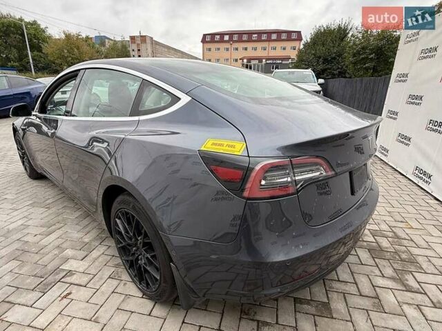 Сірий Тесла Модель 3, об'ємом двигуна 0 л та пробігом 177 тис. км за 10600 $, фото 1 на Automoto.ua
