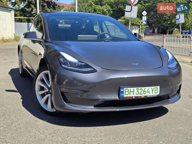 Сірий Тесла Модель 3, об'ємом двигуна 0 л та пробігом 91 тис. км за 17999 $, фото 1 на Automoto.ua