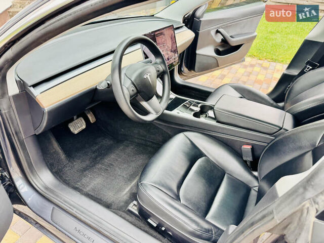 Серый Тесла Модель 3, объемом двигателя 0 л и пробегом 89 тыс. км за 14999 $, фото 9 на Automoto.ua