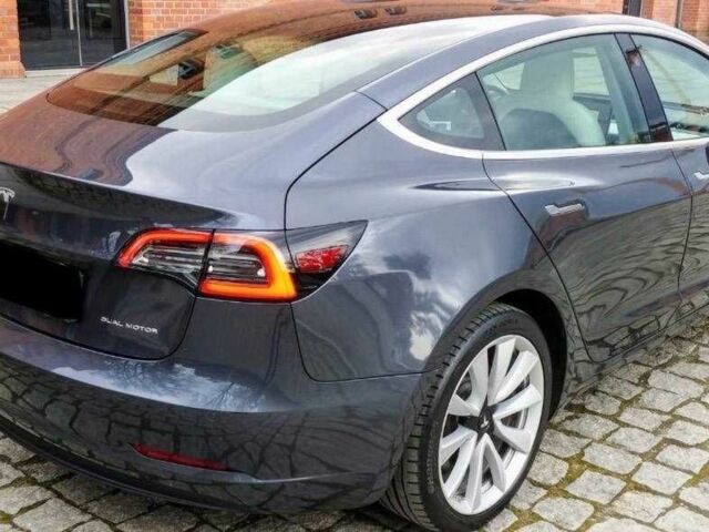 Сірий Тесла Модель 3, об'ємом двигуна 0 л та пробігом 60 тис. км за 12000 $, фото 5 на Automoto.ua