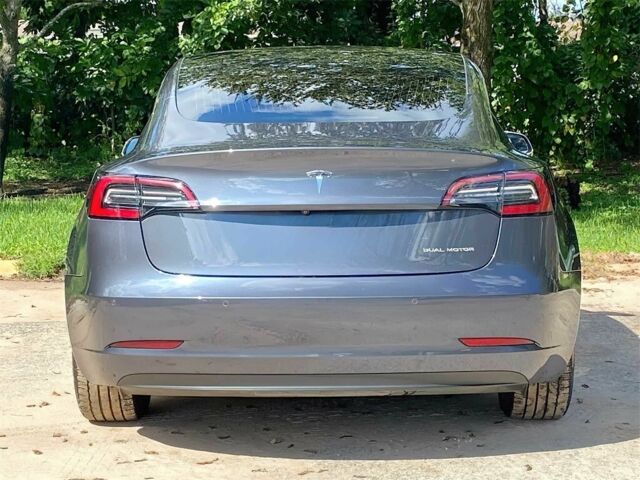 Тесла Модель 3 2020 у Одесі на Automoto.ua Сірий Тесла Модель 3, об'ємом двигуна 0 л та пробігом 41 тис. км за 8200 $, фото 4 на Automoto.ua