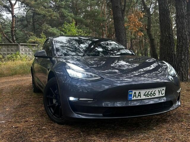 Сірий Тесла Модель 3, об'ємом двигуна 0 л та пробігом 125 тис. км за 15800 $, фото 9 на Automoto.ua