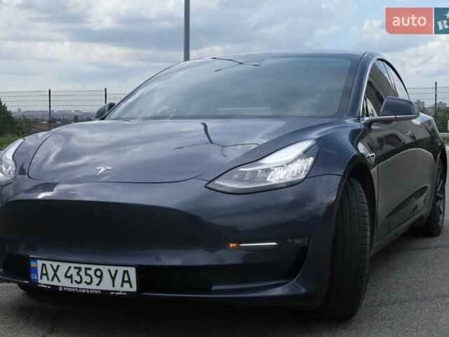 Тесла Модель 3 2020 у Харкові на Automoto.ua Сірий Тесла Модель 3, об'ємом двигуна 0 л та пробігом 140 тис. км за 17800 $, фото 9 на Automoto.ua