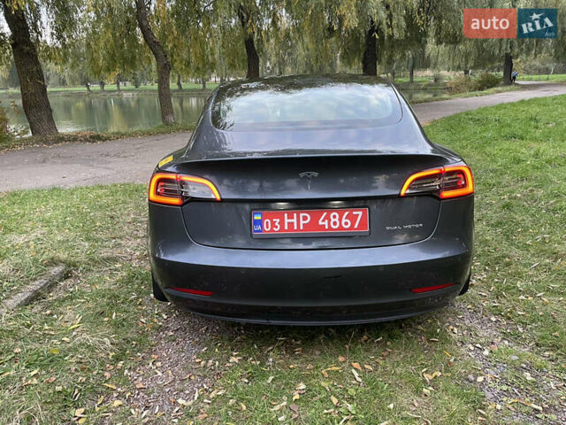 Тесла Модель 3 2020 у Рівному на Automoto.ua Сірий Тесла Модель 3, об'ємом двигуна 0 л та пробігом 176 тис. км за 14000 $, фото 3 на Automoto.ua