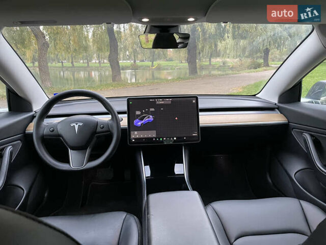 Тесла Модель 3 2020 у Рівному на Automoto.ua Сірий Тесла Модель 3, об'ємом двигуна 0 л та пробігом 176 тис. км за 14000 $, фото 8 на Automoto.ua