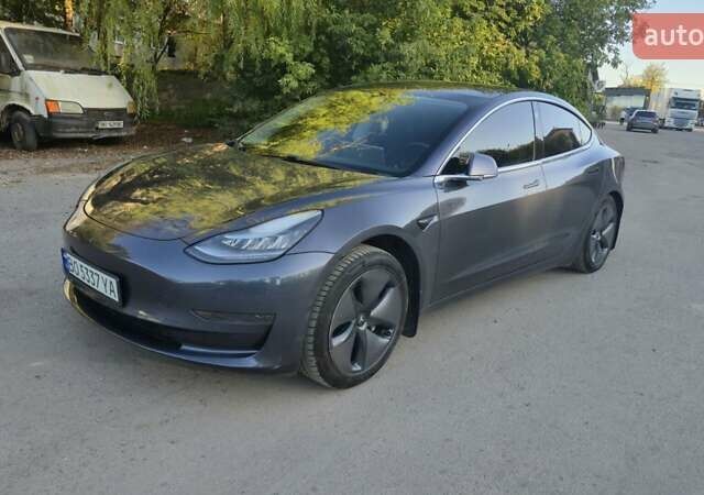 Серый Тесла Модель 3, объемом двигателя 0 л и пробегом 94 тыс. км за 15450 $, фото 3 на Automoto.ua