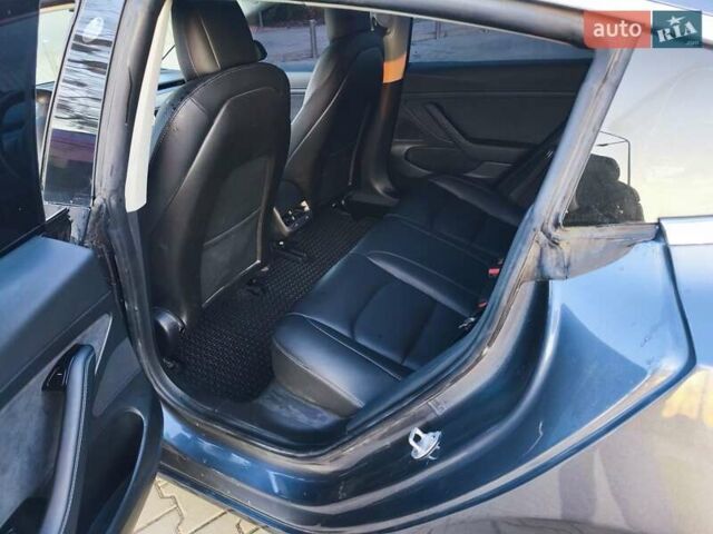 Сірий Тесла Модель 3, об'ємом двигуна 0 л та пробігом 90 тис. км за 16500 $, фото 11 на Automoto.ua