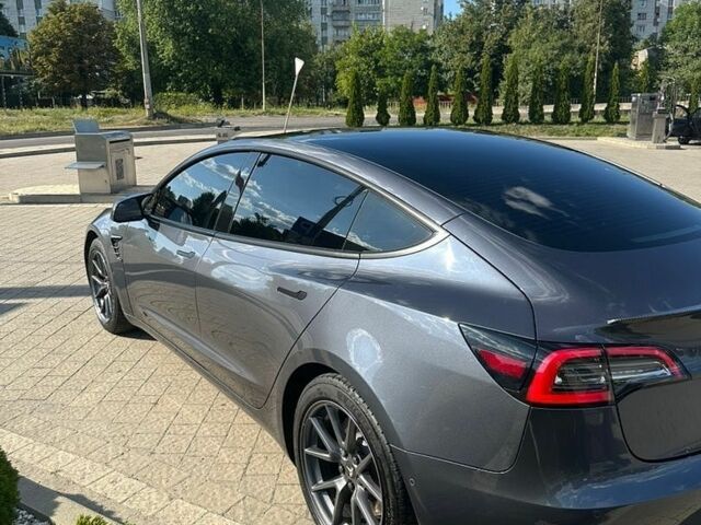 Сірий Тесла Модель 3, об'ємом двигуна 0 л та пробігом 135 тис. км за 20600 $, фото 8 на Automoto.ua