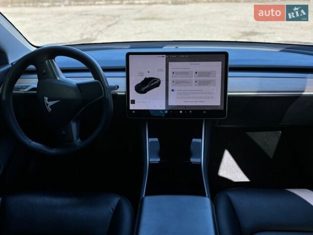 Серый Тесла Модель 3, объемом двигателя 0 л и пробегом 71 тыс. км за 26999 $, фото 13 на Automoto.ua