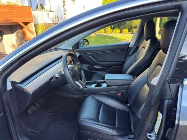 Сірий Тесла Модель 3, об'ємом двигуна 0 л та пробігом 75 тис. км за 12200 $, фото 4 на Automoto.ua