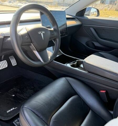 Сірий Тесла Модель 3, об'ємом двигуна 0 л та пробігом 124 тис. км за 19500 $, фото 23 на Automoto.ua