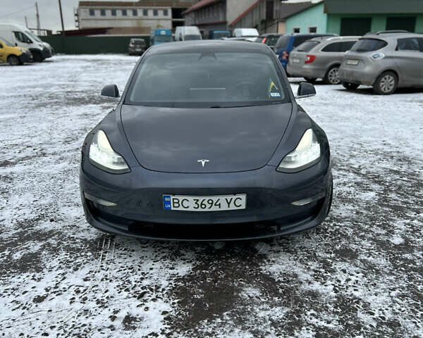 Серый Тесла Модель 3, объемом двигателя 0 л и пробегом 183 тыс. км за 16900 $, фото 13 на Automoto.ua