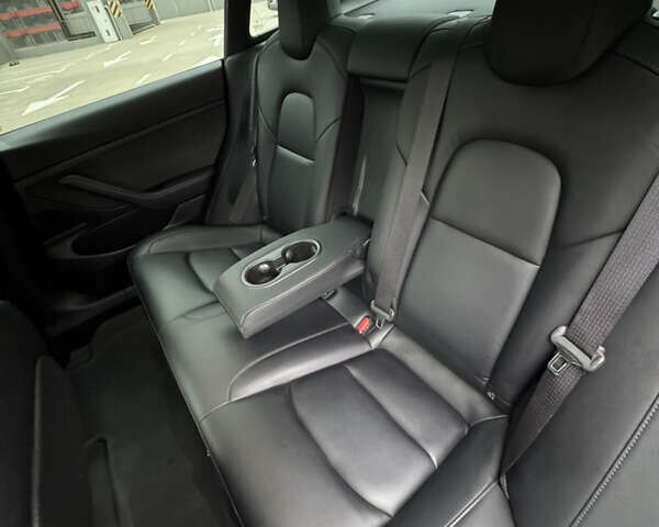 Серый Тесла Модель 3, объемом двигателя 0 л и пробегом 198 тыс. км за 15300 $, фото 39 на Automoto.ua