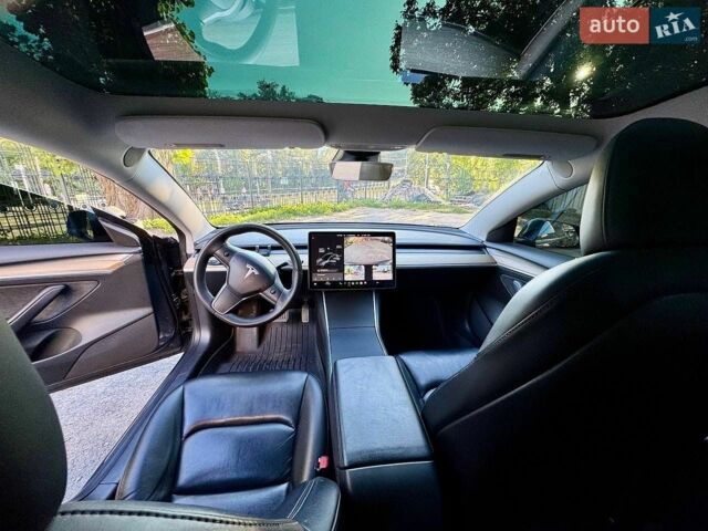 Сірий Тесла Модель 3, об'ємом двигуна 0 л та пробігом 169 тис. км за 16700 $, фото 13 на Automoto.ua