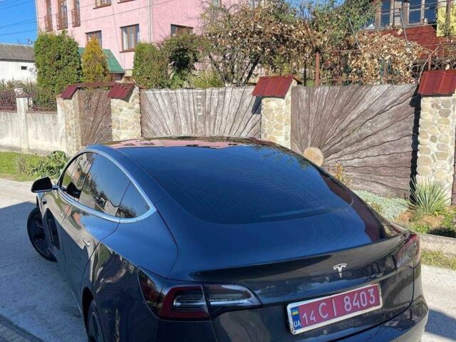 Серый Тесла Модель 3, объемом двигателя 0 л и пробегом 60 тыс. км за 12200 $, фото 4 на Automoto.ua
