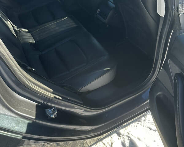 Сірий Тесла Модель 3, об'ємом двигуна 0 л та пробігом 188 тис. км за 17998 $, фото 21 на Automoto.ua