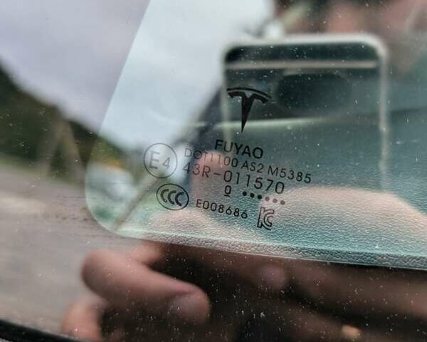 Серый Тесла Модель 3, объемом двигателя 0 л и пробегом 60 тыс. км за 19950 $, фото 59 на Automoto.ua