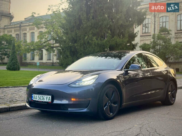 Серый Тесла Модель 3, объемом двигателя 0 л и пробегом 141 тыс. км за 19500 $, фото 6 на Automoto.ua