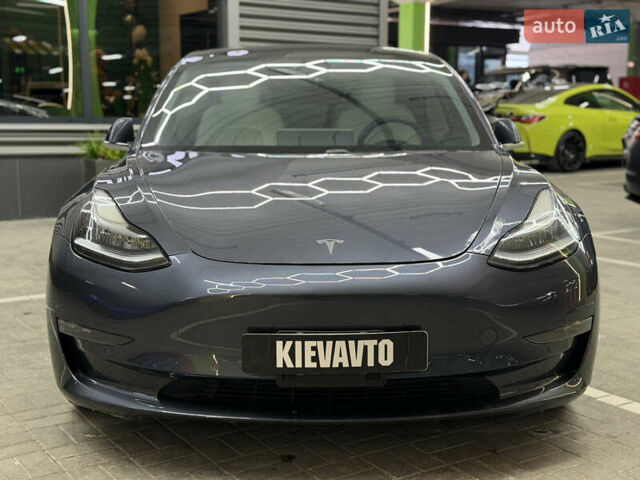 Серый Тесла Модель 3, объемом двигателя 0 л и пробегом 114 тыс. км за 17000 $, фото 8 на Automoto.ua