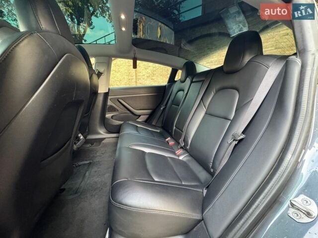Серый Тесла Модель 3, объемом двигателя 0 л и пробегом 221 тыс. км за 13990 $, фото 13 на Automoto.ua