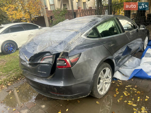 Тесла Модель 3 2020 у Луцьку на Automoto.ua Сірий Тесла Модель 3, об'ємом двигуна 0 л та пробігом 222 тис. км за 8800 $, фото 4 на Automoto.ua