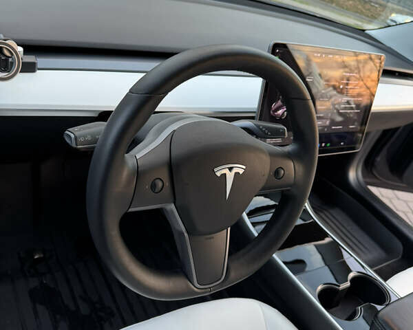 Сірий Тесла Модель 3, об'ємом двигуна 0 л та пробігом 111 тис. км за 16850 $, фото 26 на Automoto.ua