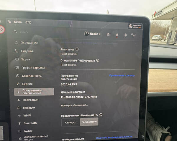 Серый Тесла Модель 3, объемом двигателя 0 л и пробегом 114 тыс. км за 19500 $, фото 20 на Automoto.ua