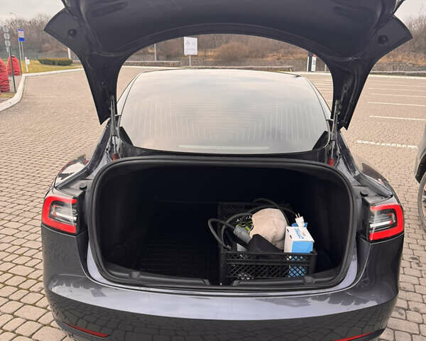 Серый Тесла Модель 3, объемом двигателя 0 л и пробегом 114 тыс. км за 19500 $, фото 9 на Automoto.ua