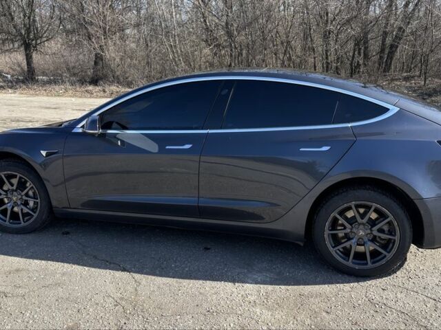 Сірий Тесла Модель 3, об'ємом двигуна 0 л та пробігом 71 тис. км за 26900 $, фото 2 на Automoto.ua