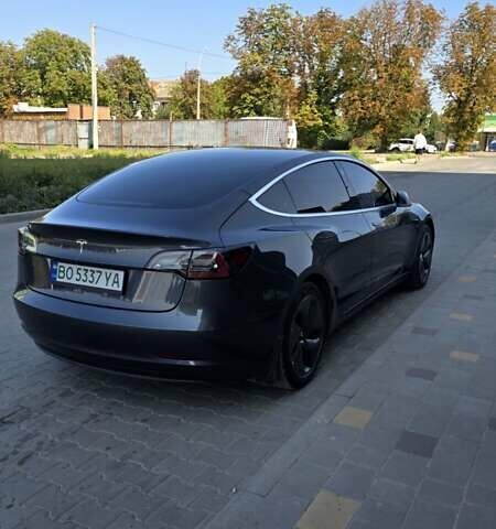 Серый Тесла Модель 3, объемом двигателя 0 л и пробегом 94 тыс. км за 15450 $, фото 8 на Automoto.ua