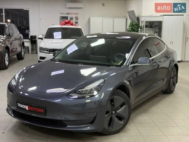 Серый Тесла Модель 3, объемом двигателя 0 л и пробегом 106 тыс. км за 15990 $, фото 8 на Automoto.ua