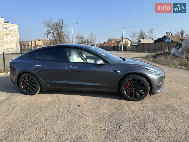 Серый Тесла Модель 3, объемом двигателя 0 л и пробегом 104 тыс. км за 20700 $, фото 1 на Automoto.ua