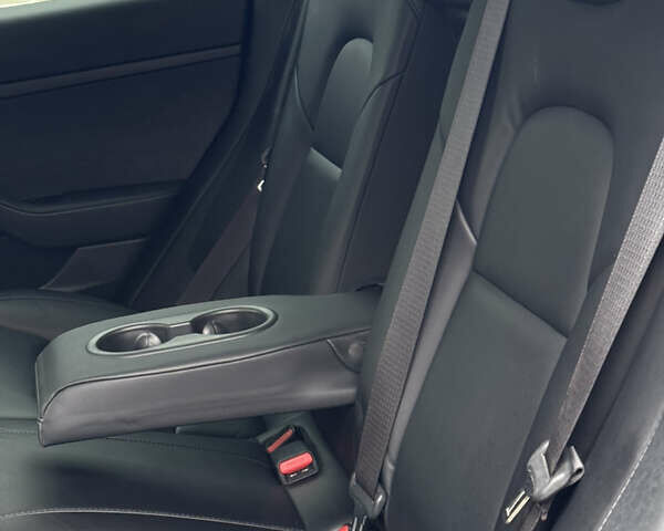 Серый Тесла Модель 3, объемом двигателя 0 л и пробегом 198 тыс. км за 15300 $, фото 38 на Automoto.ua