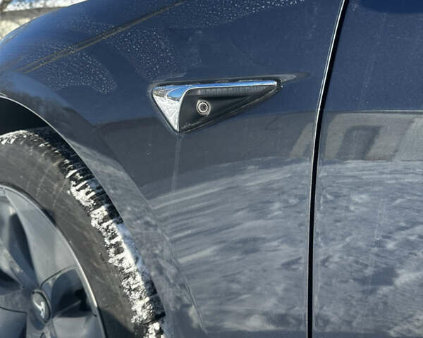 Сірий Тесла Модель 3, об'ємом двигуна 0 л та пробігом 188 тис. км за 17998 $, фото 23 на Automoto.ua