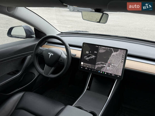 Сірий Тесла Модель 3, об'ємом двигуна 0 л та пробігом 113 тис. км за 17000 $, фото 14 на Automoto.ua