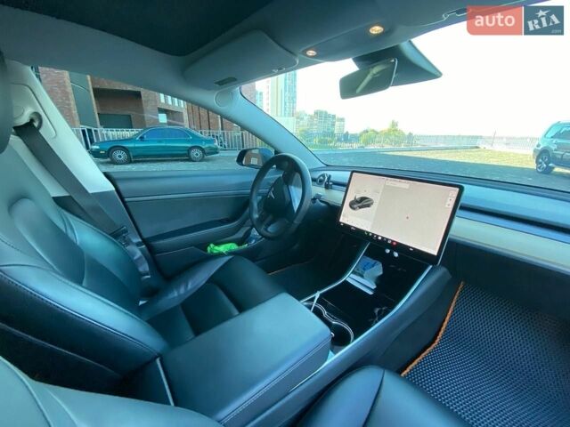 Сірий Тесла Модель 3, об'ємом двигуна 0 л та пробігом 87 тис. км за 17500 $, фото 10 на Automoto.ua