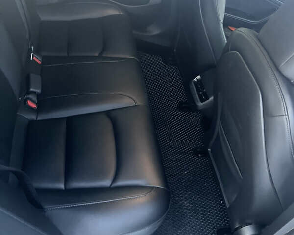 Сірий Тесла Модель 3, об'ємом двигуна 0 л та пробігом 95 тис. км за 17000 $, фото 30 на Automoto.ua