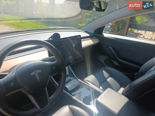 Сірий Тесла Модель 3, об'ємом двигуна 0 л та пробігом 119 тис. км за 13999 $, фото 24 на Automoto.ua
