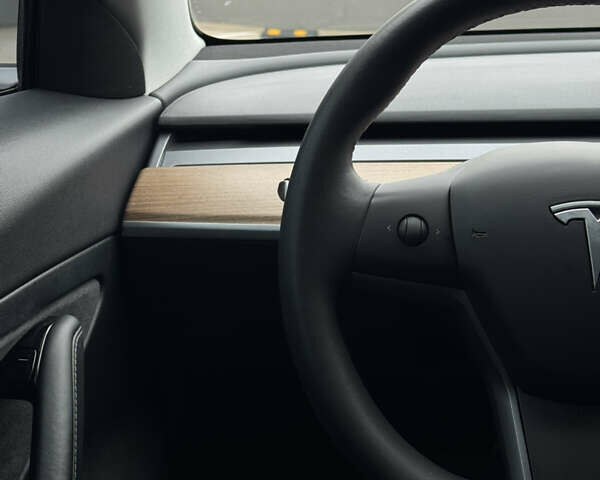 Серый Тесла Модель 3, объемом двигателя 0 л и пробегом 198 тыс. км за 15300 $, фото 24 на Automoto.ua