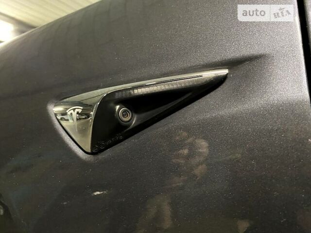 Серый Тесла Модель 3, объемом двигателя 0 л и пробегом 118 тыс. км за 19950 $, фото 12 на Automoto.ua