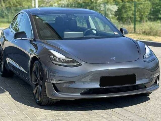 Серый Тесла Модель 3, объемом двигателя 0 л и пробегом 53 тыс. км за 14100 $, фото 3 на Automoto.ua