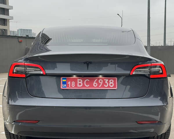 Серый Тесла Модель 3, объемом двигателя 0 л и пробегом 198 тыс. км за 15300 $, фото 9 на Automoto.ua