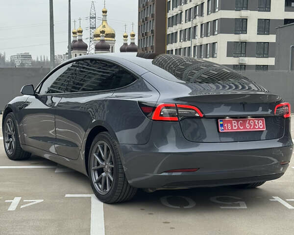 Серый Тесла Модель 3, объемом двигателя 0 л и пробегом 198 тыс. км за 15300 $, фото 7 на Automoto.ua