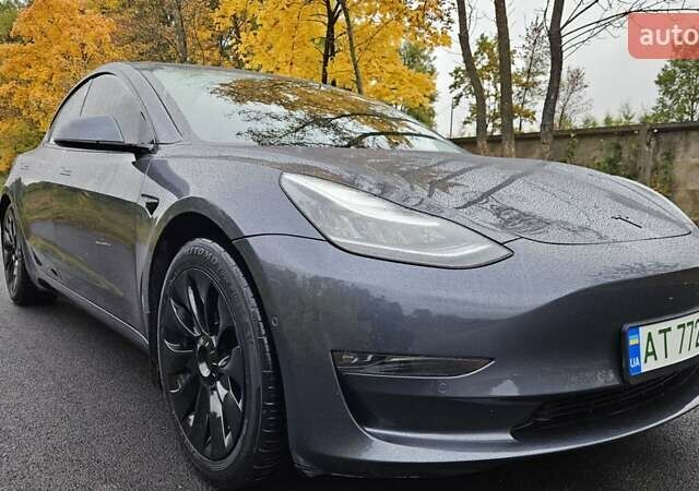 Сірий Тесла Модель 3, об'ємом двигуна 0 л та пробігом 117 тис. км за 17900 $, фото 8 на Automoto.ua