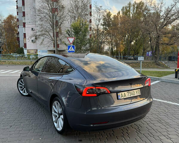 Сірий Тесла Модель 3, об'ємом двигуна 0 л та пробігом 111 тис. км за 16850 $, фото 12 на Automoto.ua