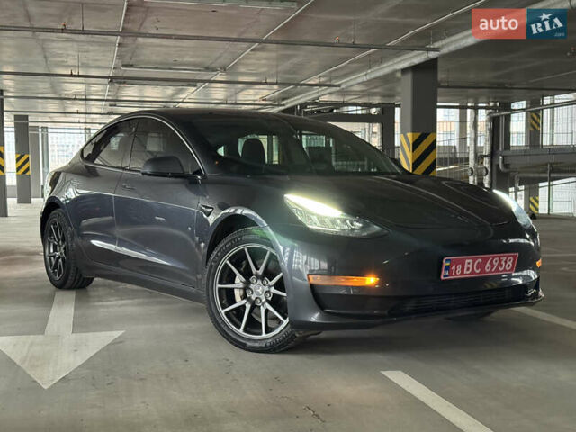 Серый Тесла Модель 3, объемом двигателя 0 л и пробегом 198 тыс. км за 15300 $, фото 48 на Automoto.ua