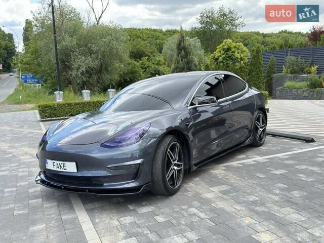 Сірий Тесла Модель 3, об'ємом двигуна 0 л та пробігом 84 тис. км за 18800 $, фото 4 на Automoto.ua